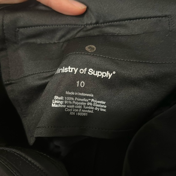 Ministry of supply kinetic pull on pants black nwot - Picture 3 of 3